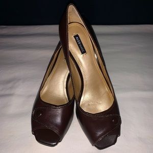 Alex Marie Brown Low Heals